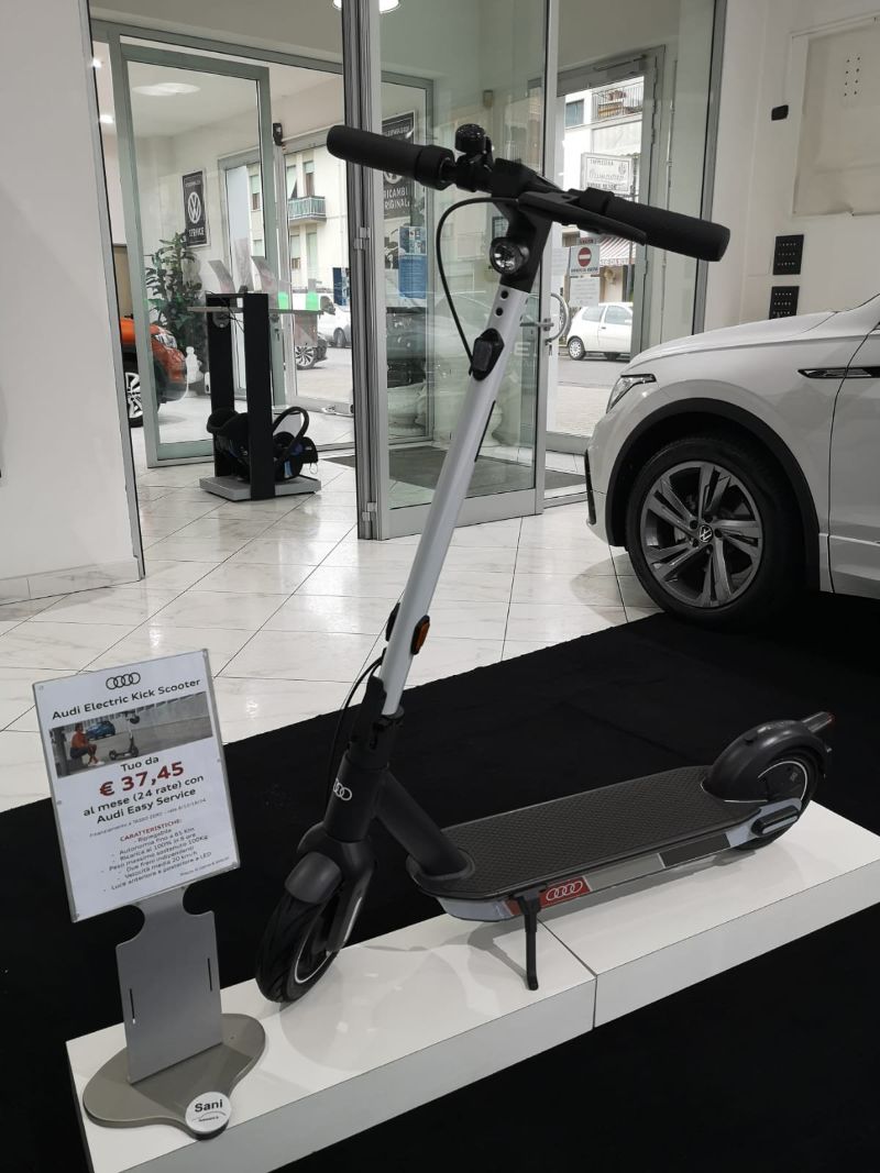 Audi electric kick scooter - Autosani