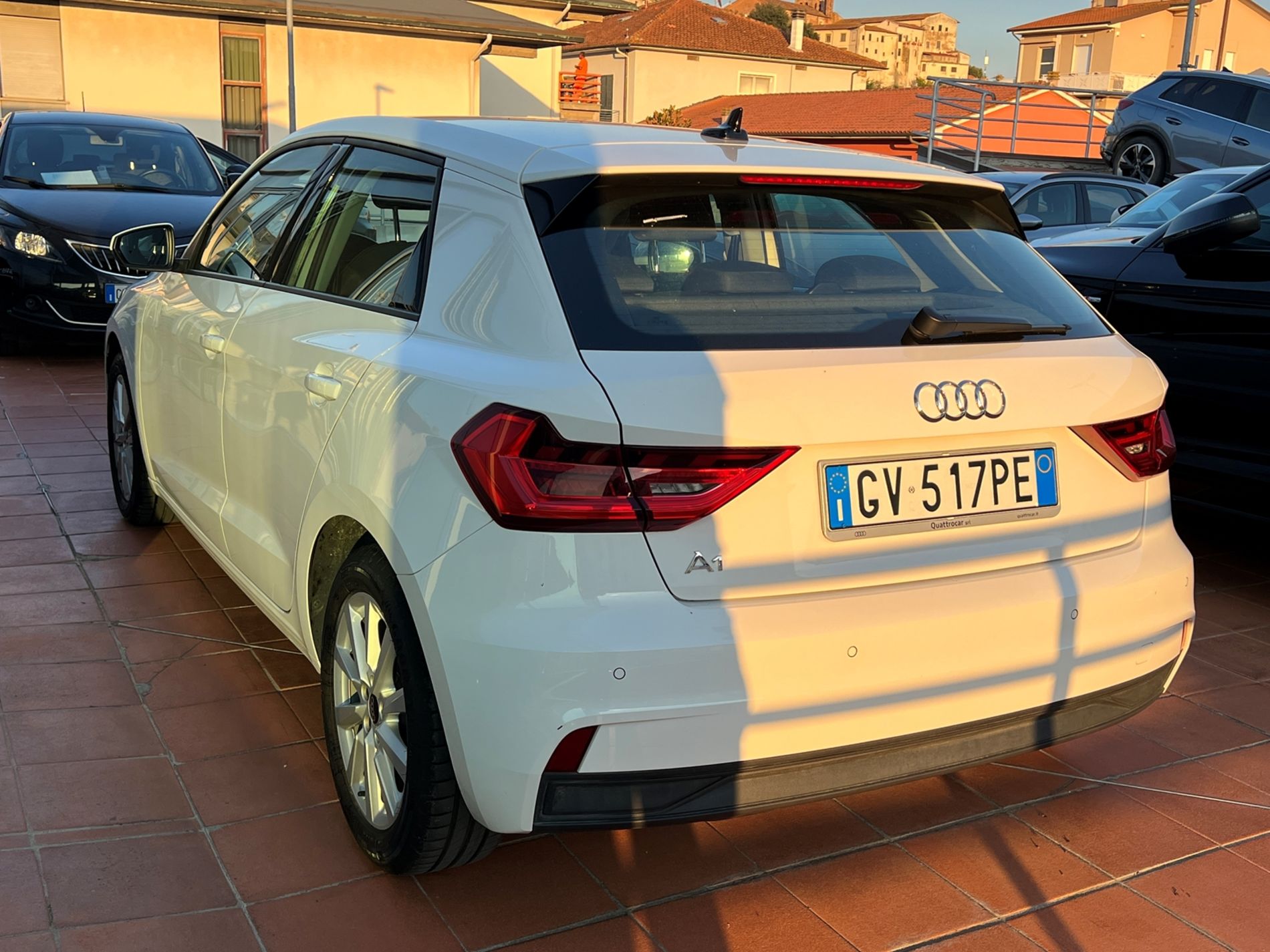 A1 Sportback 25 1.0 tfsi Business - Autosani