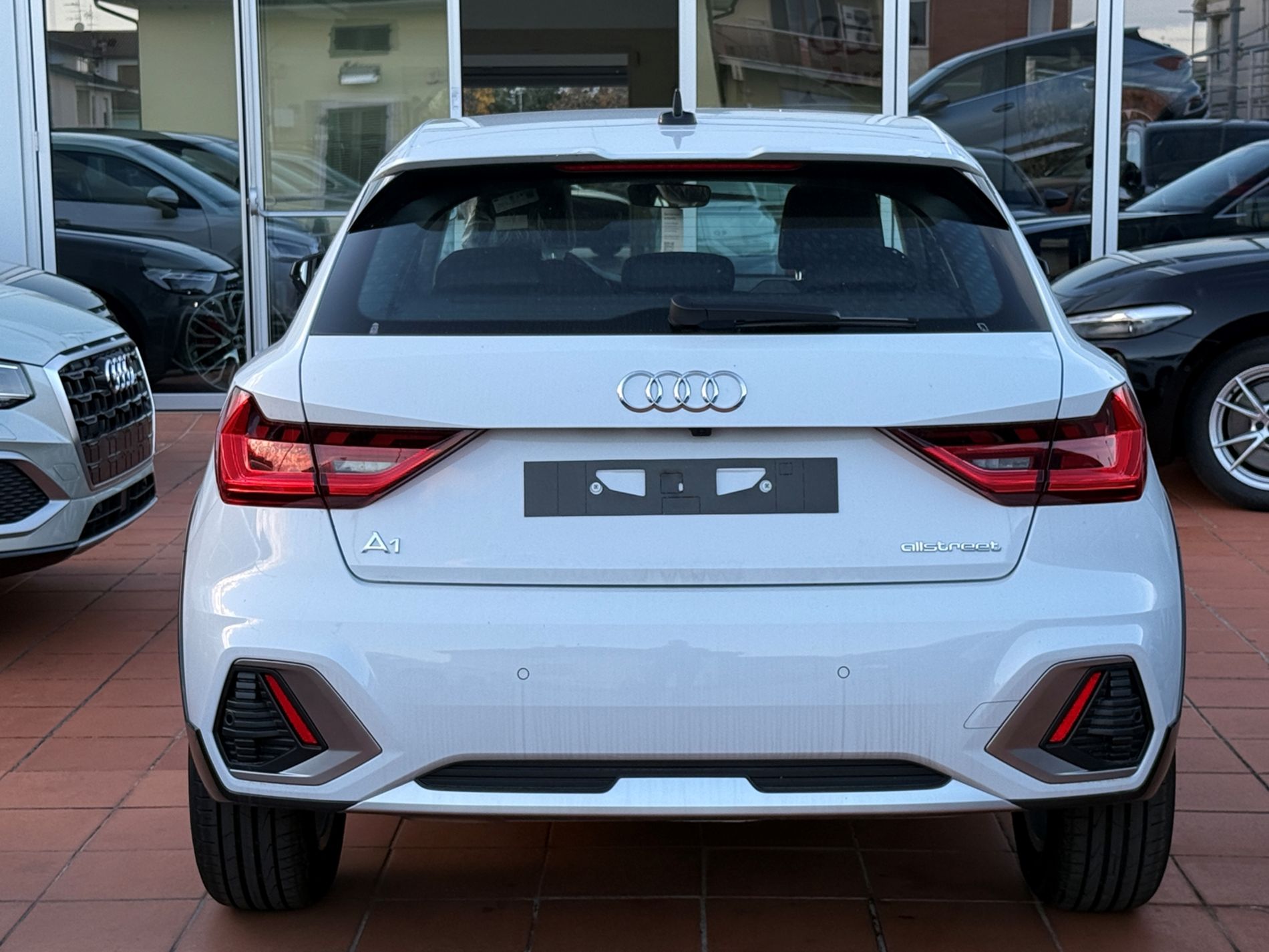 A1 allstreet 30 1.0 tfsi Business 116cv - Autosani