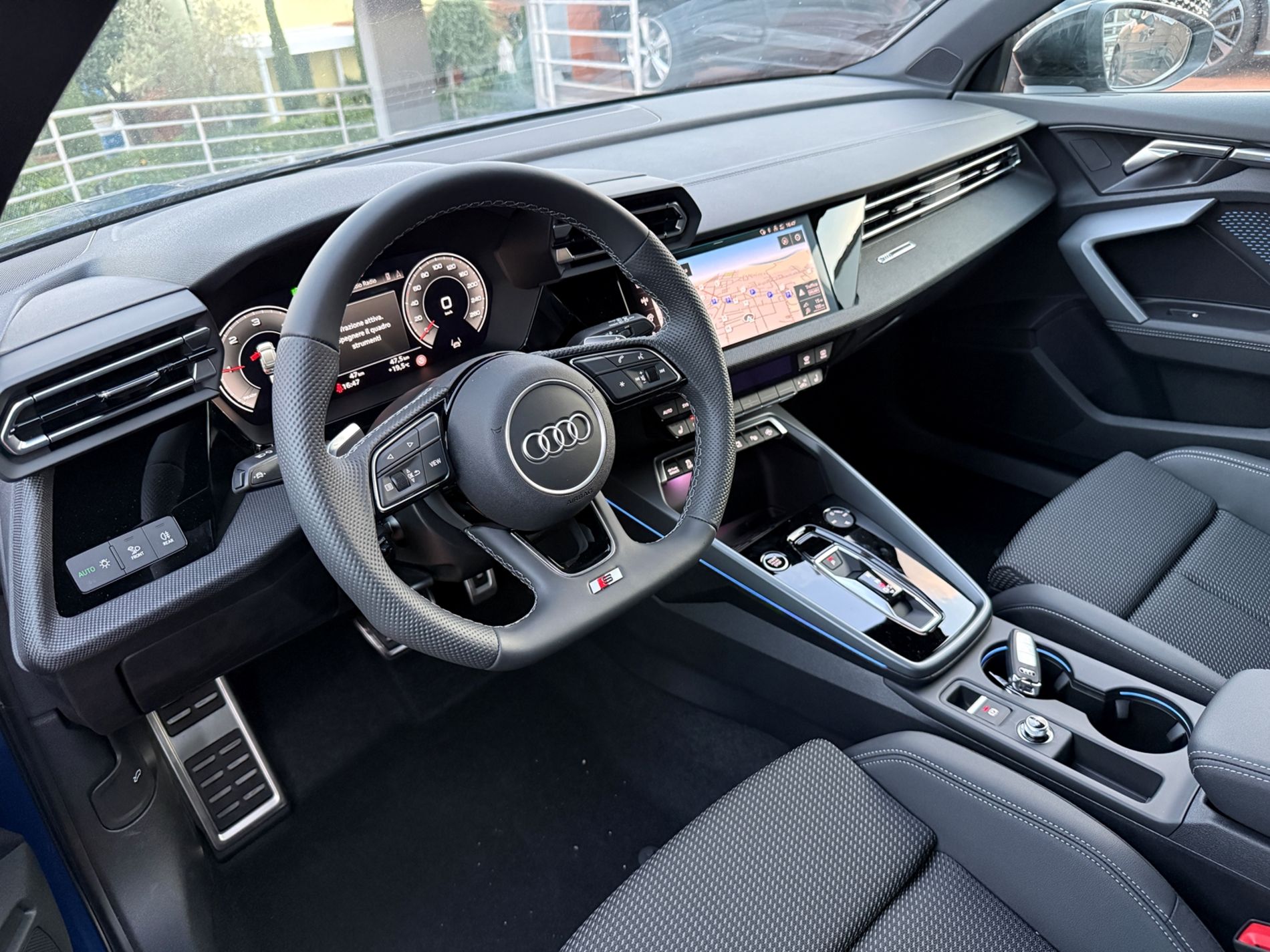 A3 Sportback 2.0 tdi S line edition 150cv s-tronic - Autosani