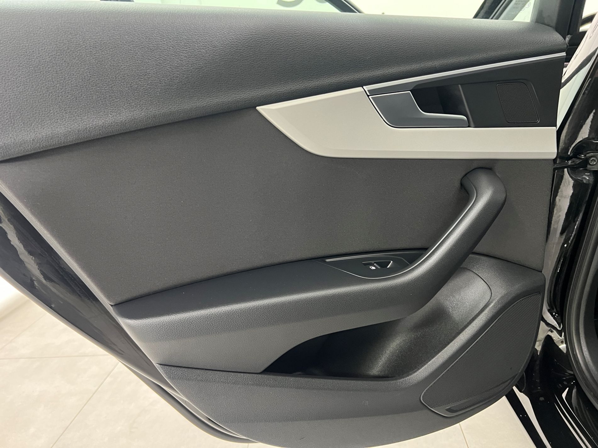 A4 Avant 40 2.0 tdi mhev Business 204cv s-tronic - Autosani