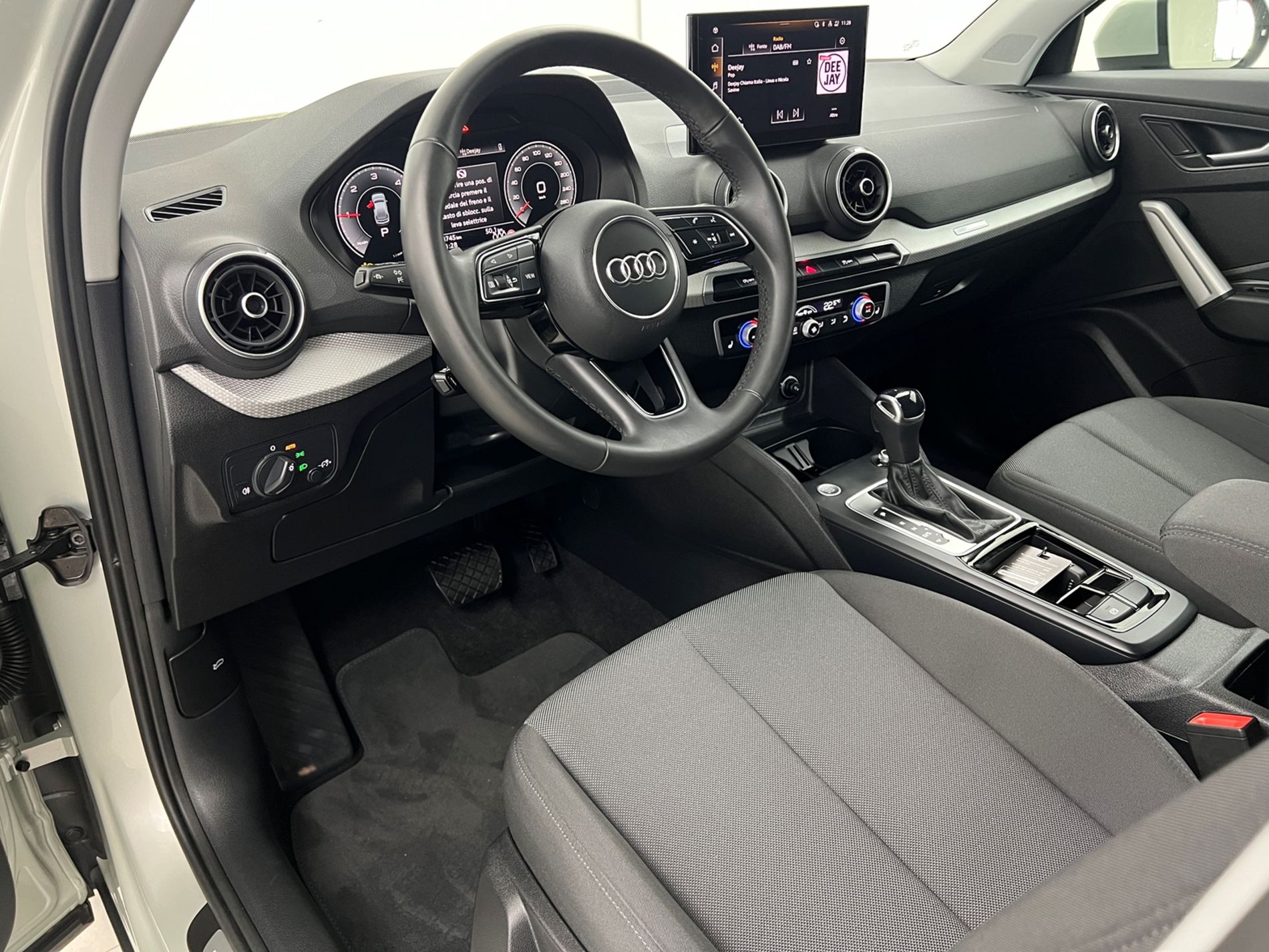 Audi Q2 35 2.0 tdi Admired Advanced s-tronic   - Autosani