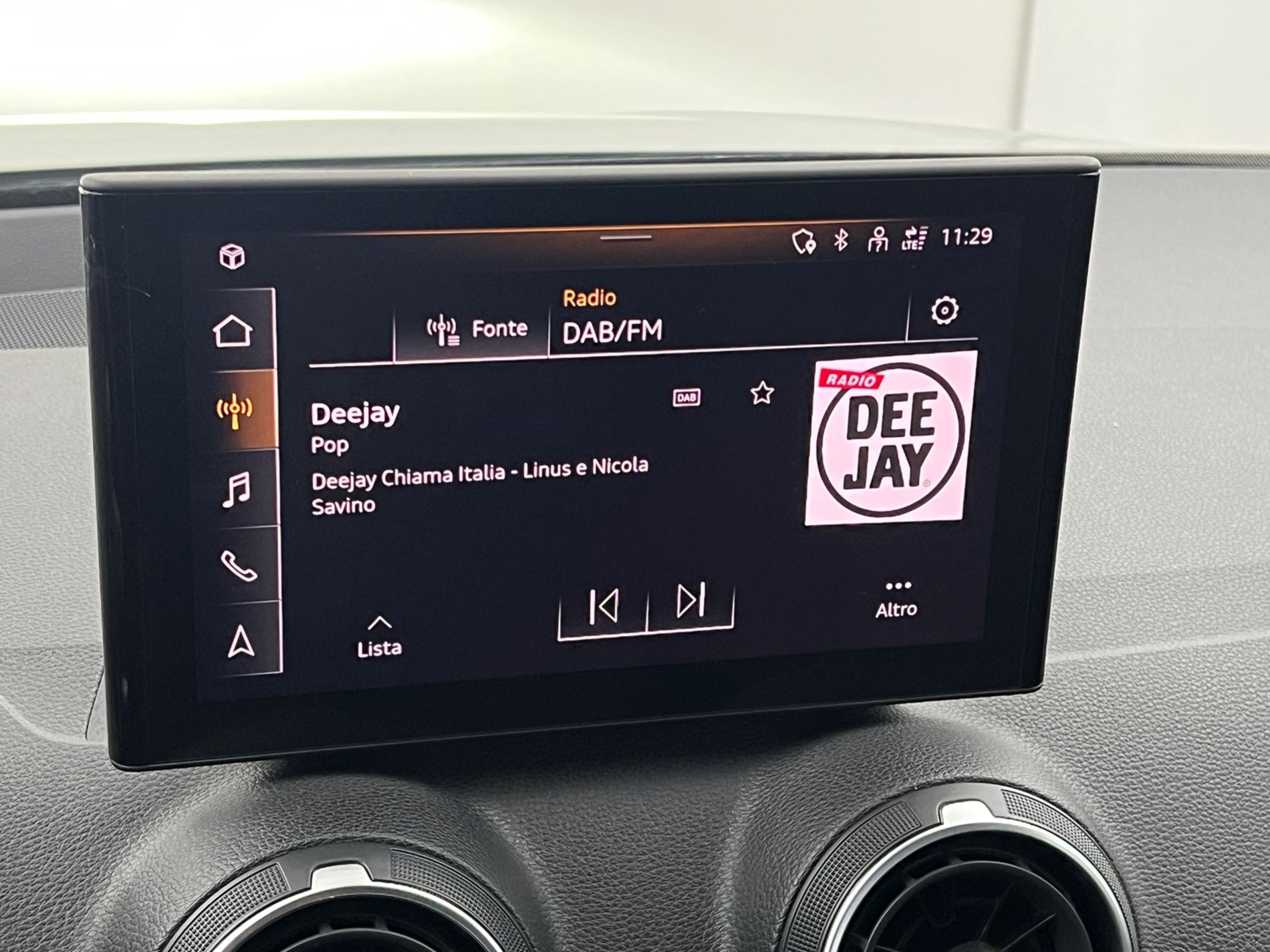 Audi Q2 35 2.0 tdi Admired Advanced s-tronic   - Autosani