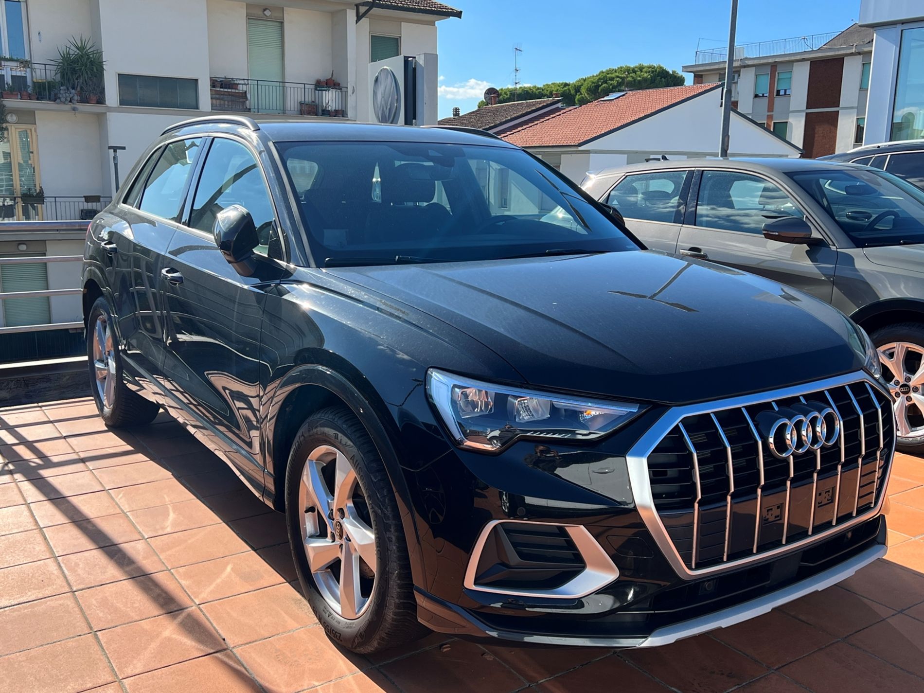 Q3 35 2.0 tdi Business Advanced s-tronic - Autosani