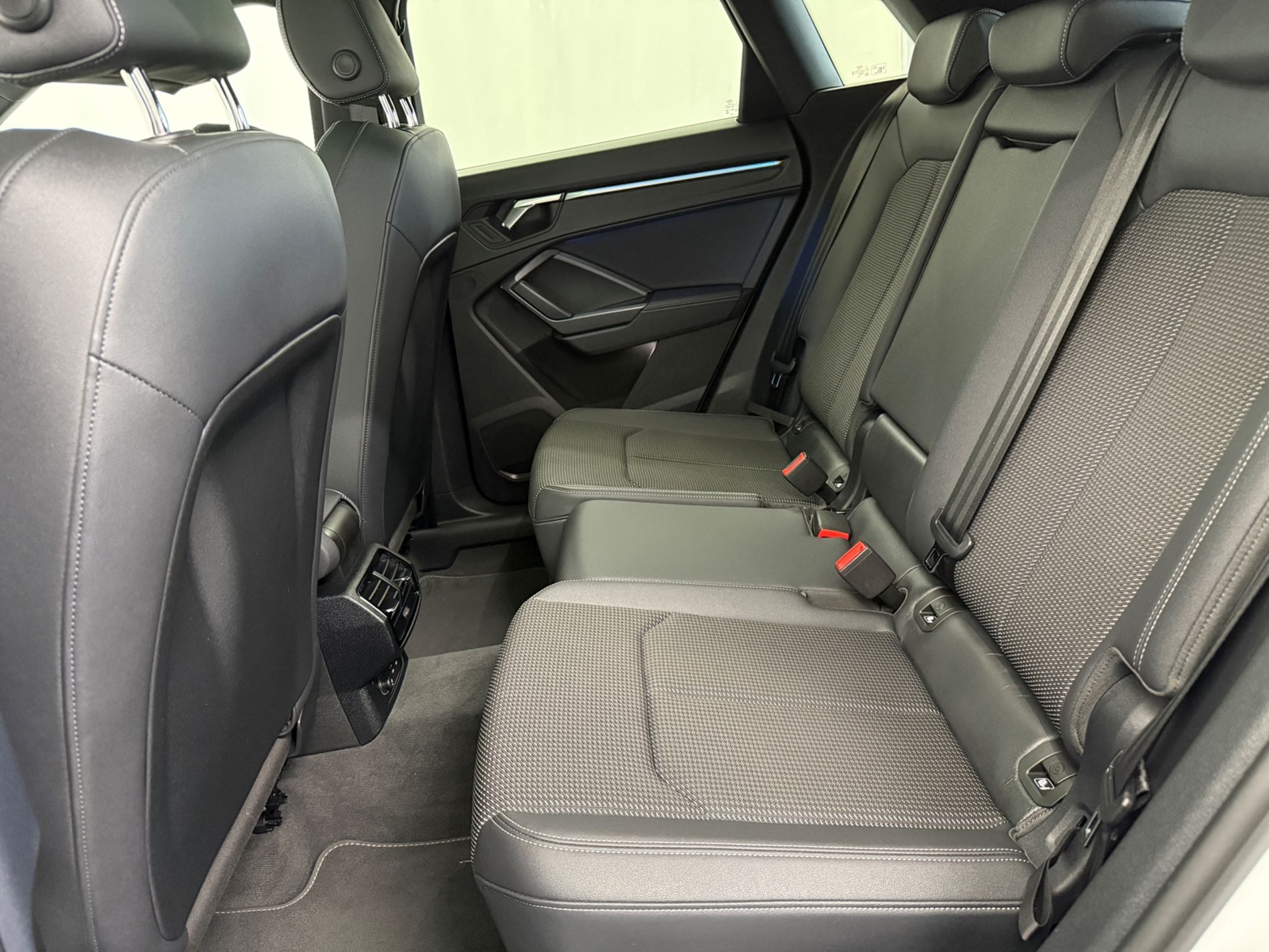 Q3 40 2.0 tdi S line edition quattro 200cv s-tronic - Autosani