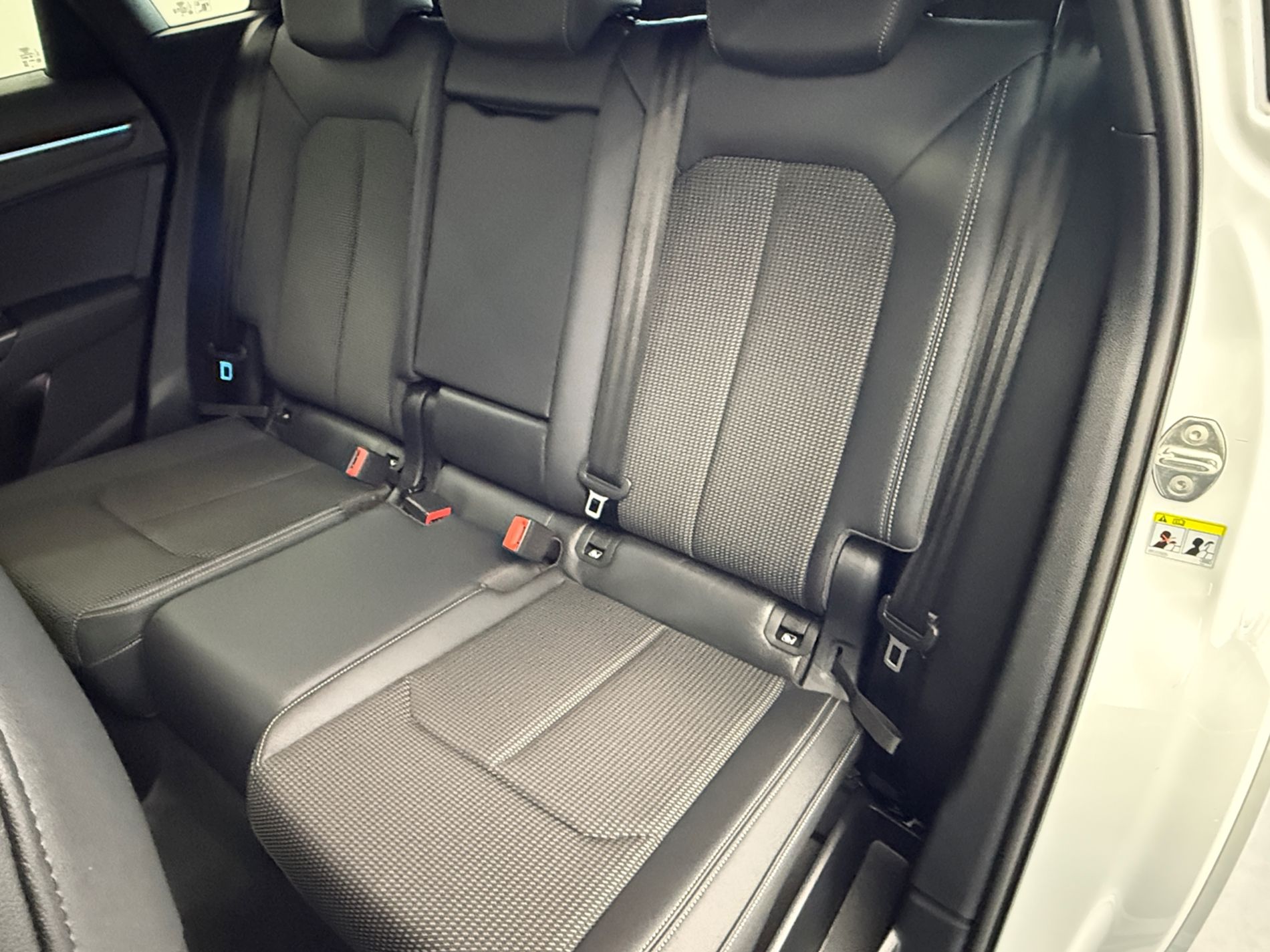 Q3 40 2.0 tdi S line edition quattro 200cv s-tronic - Autosani