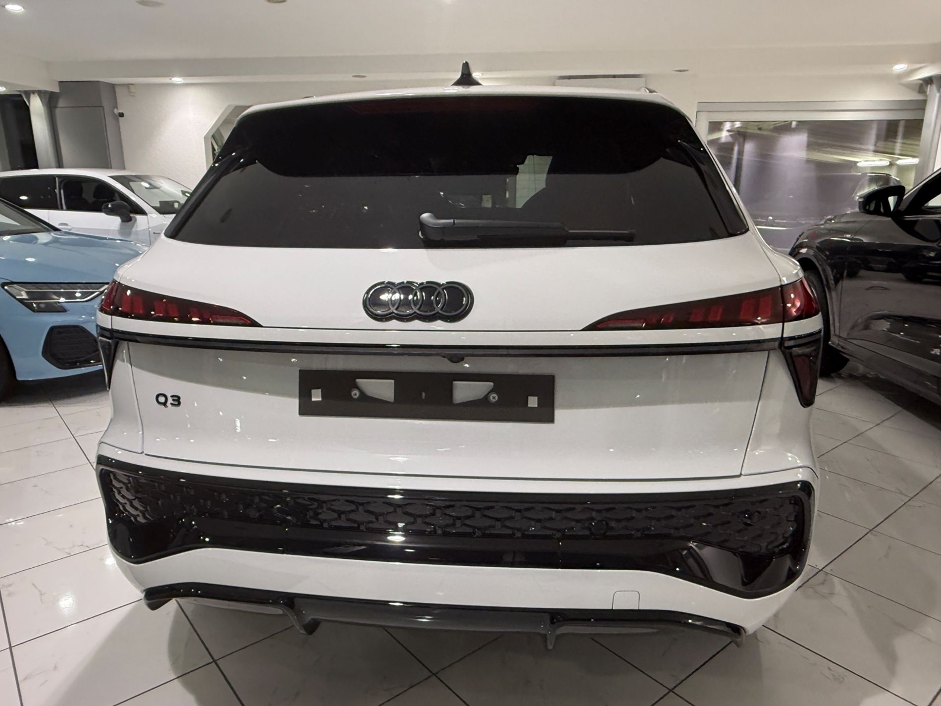 Q3 1.5 e-hybrid S line edition 272cv s-tronic - Autosani