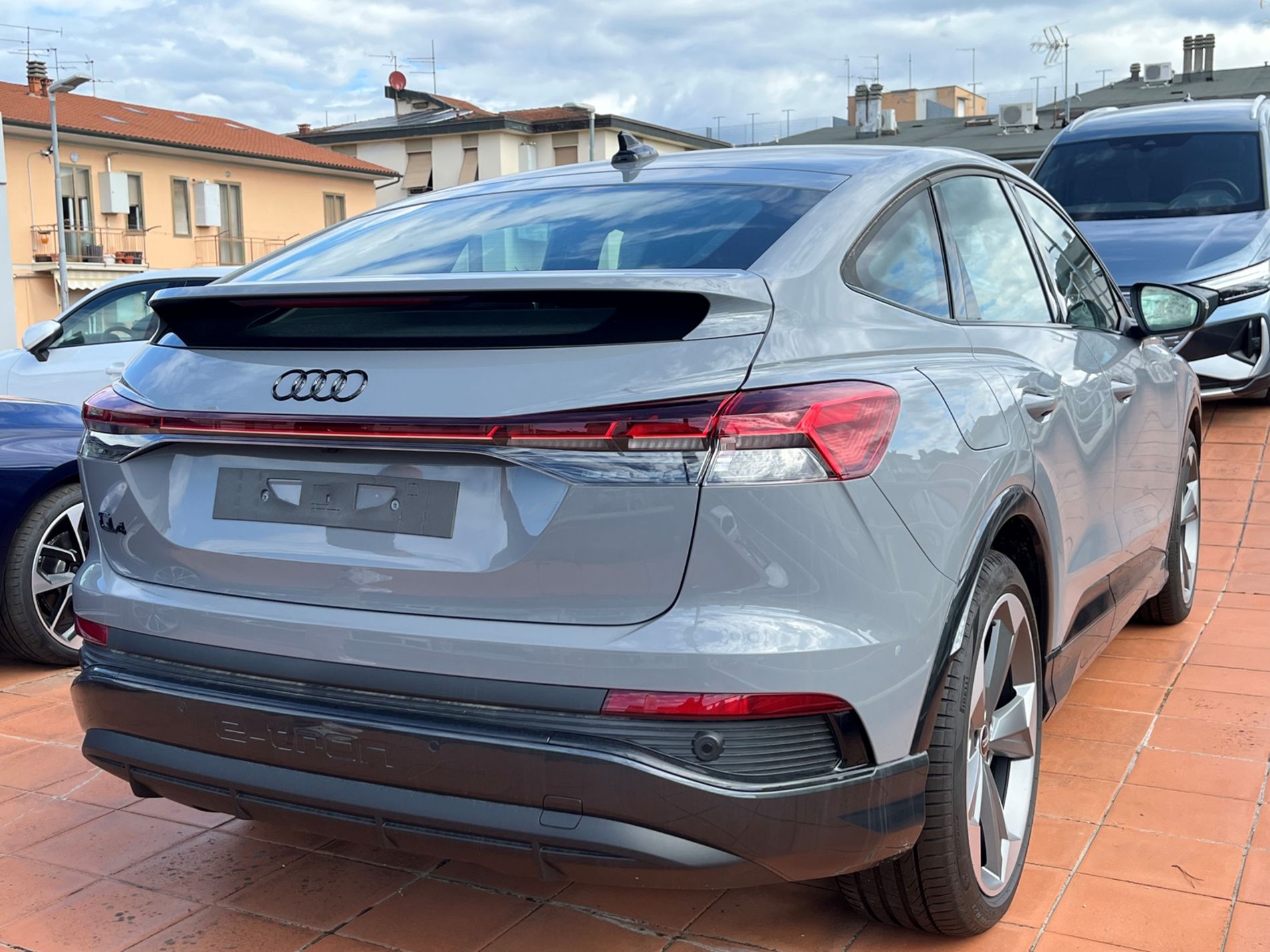 Q4 Sportback e-tron 45 S line edition - Autosani