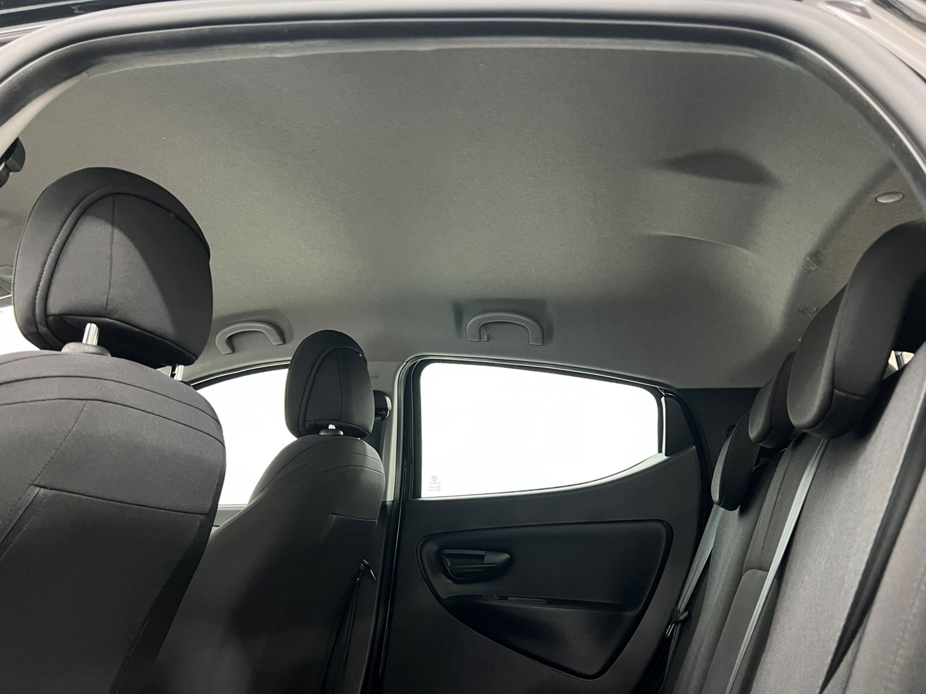 Ypsilon 1.0 firefly hybrid Gold s&s 70cv - Autosani