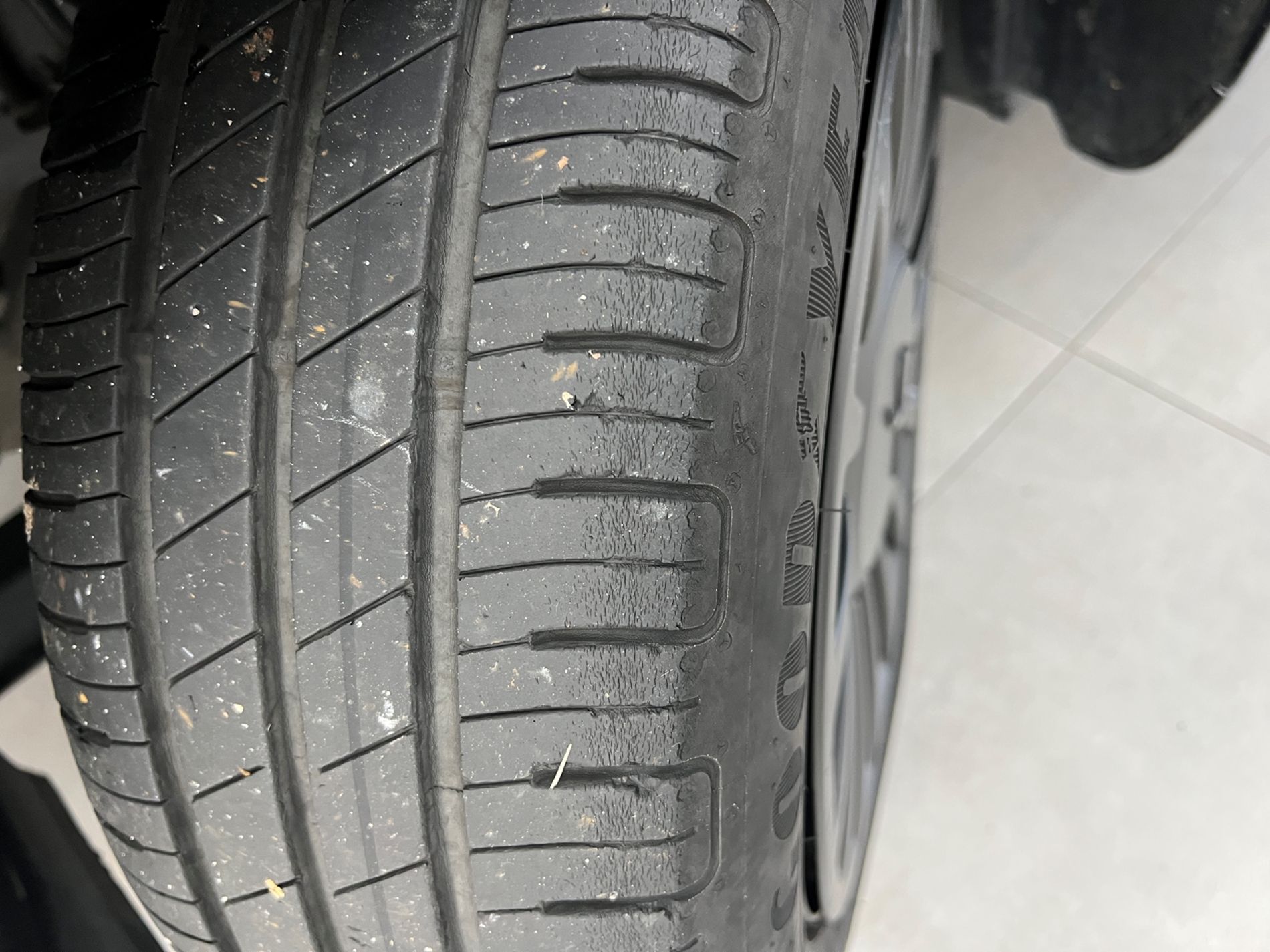 Ypsilon 1.0 firefly hybrid Silver s&s 70cv 5p.ti - Autosani