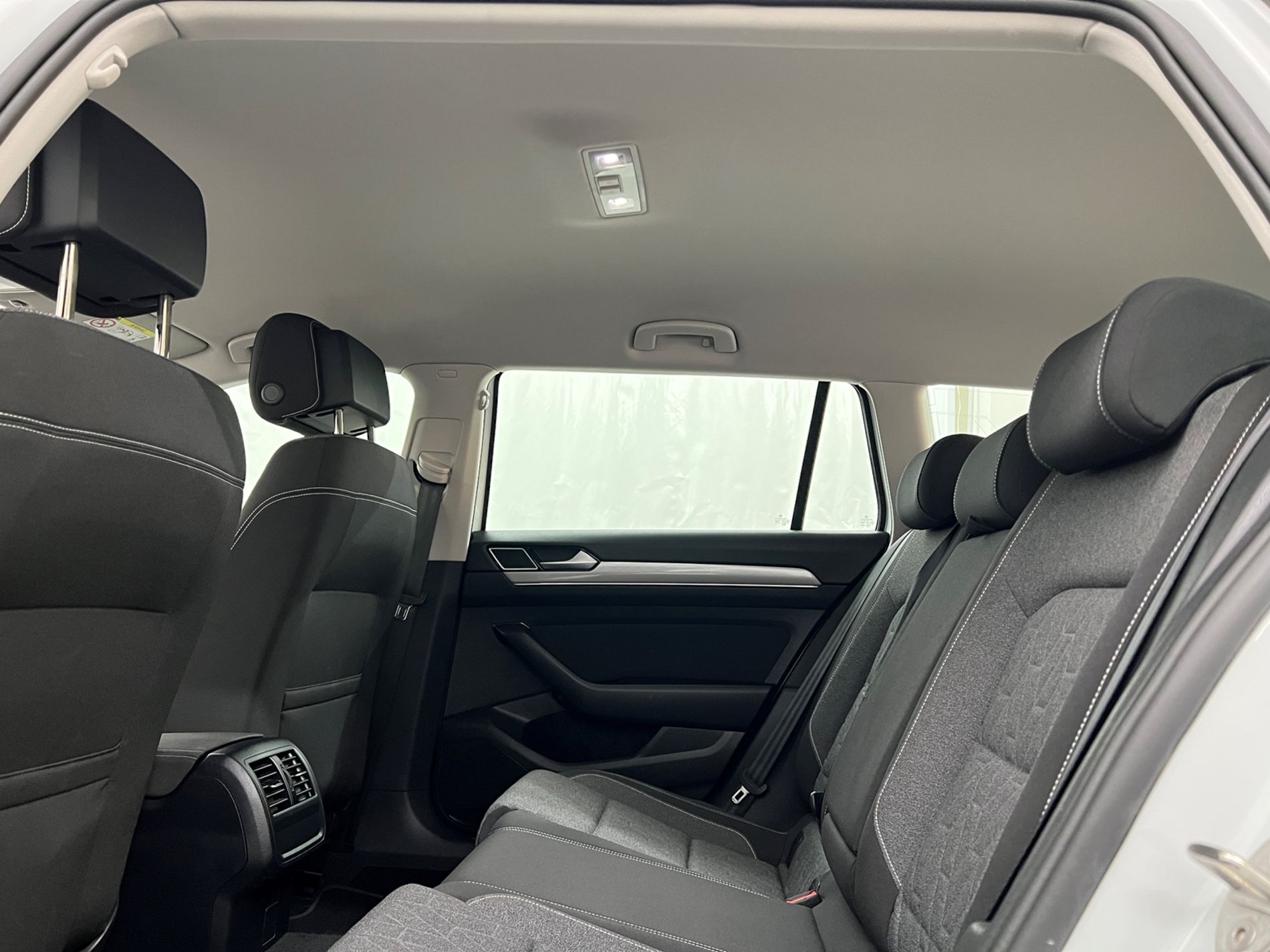 Passat Variant 2.0 tdi Business 150cv dsg - Autosani