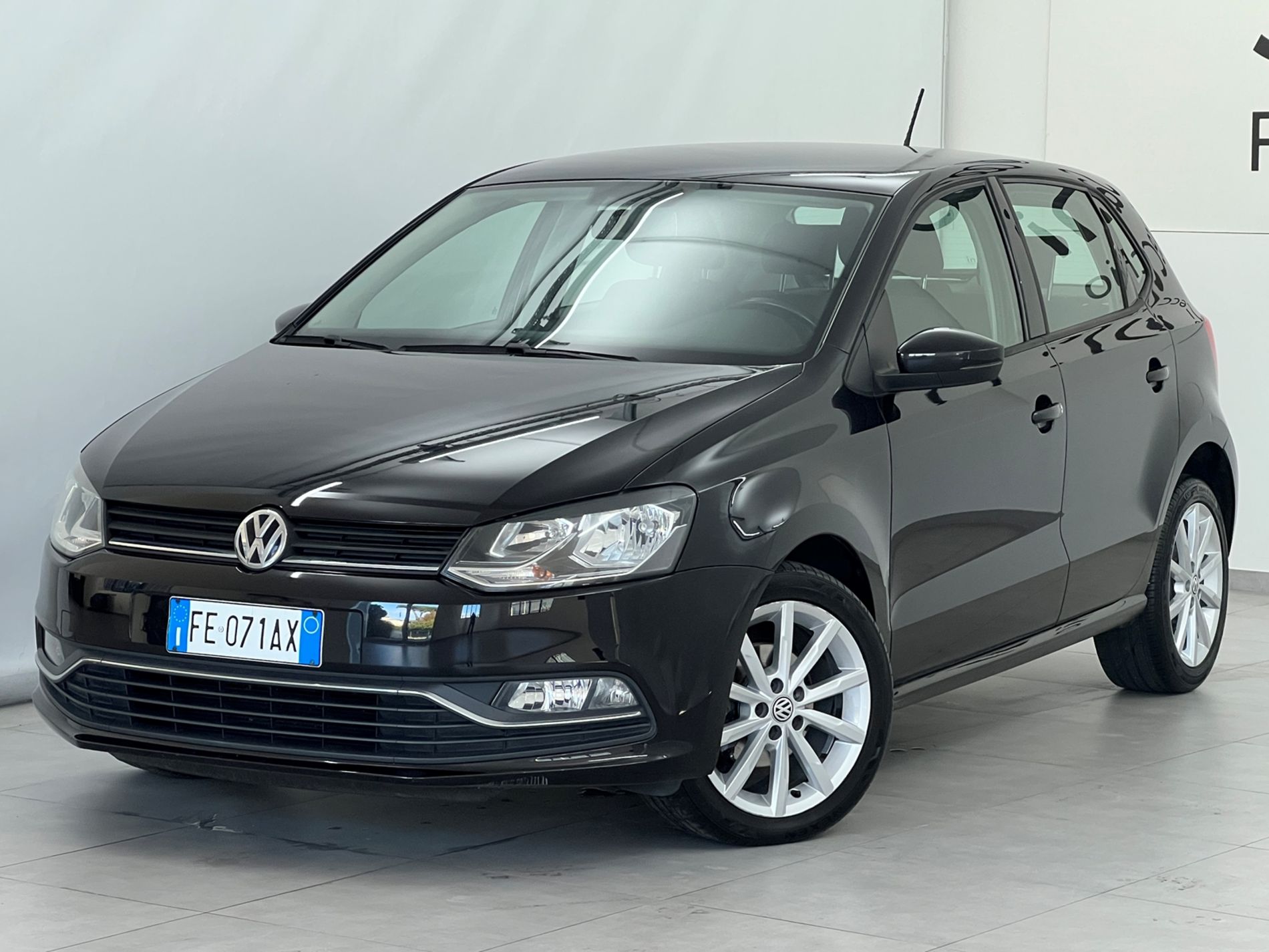 Polo 5p 1.4 tdi Comfortline 75cv - Autosani