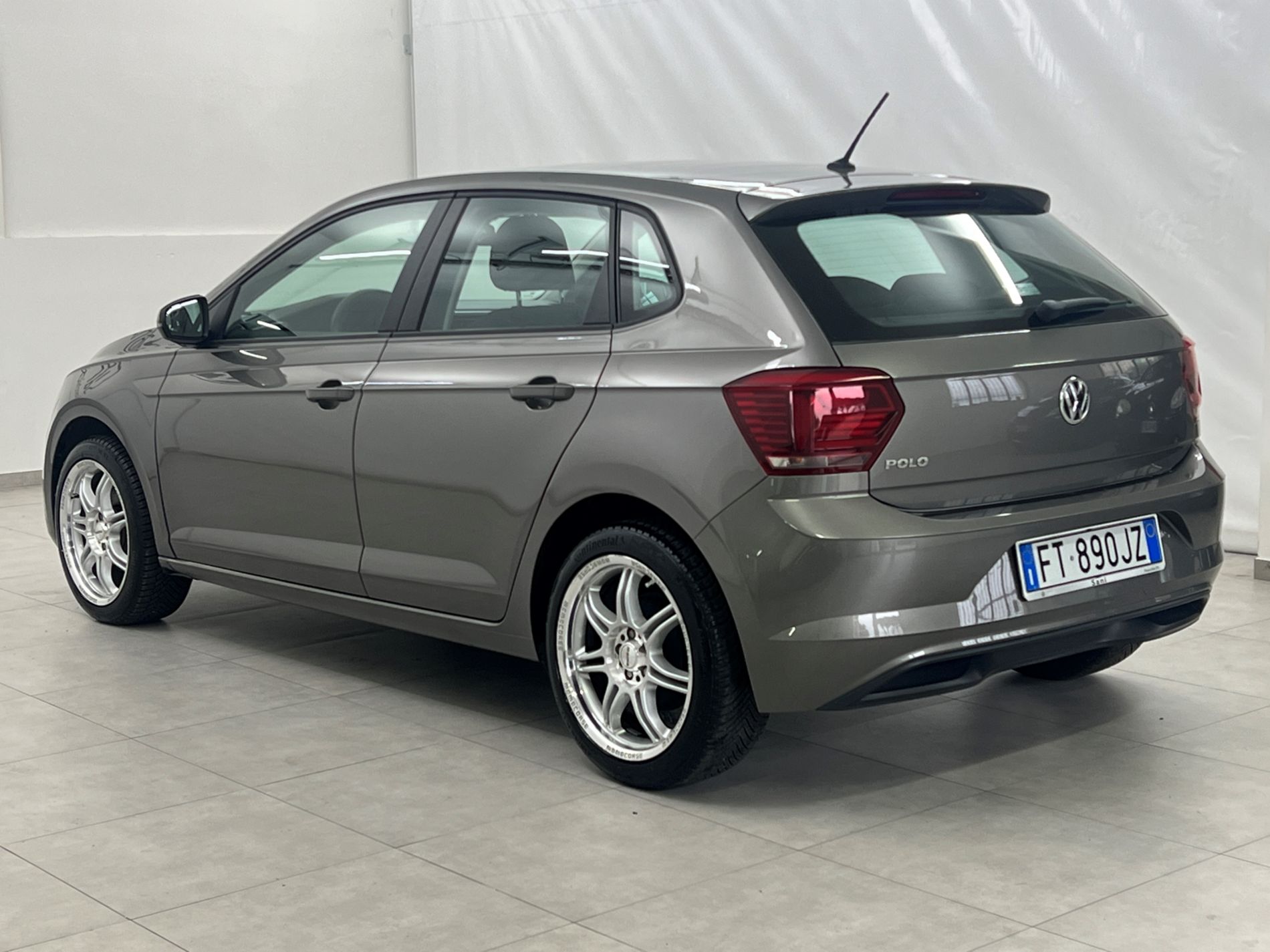 Polo 5p 1.6 tdi Trendline 80cv - Autosani