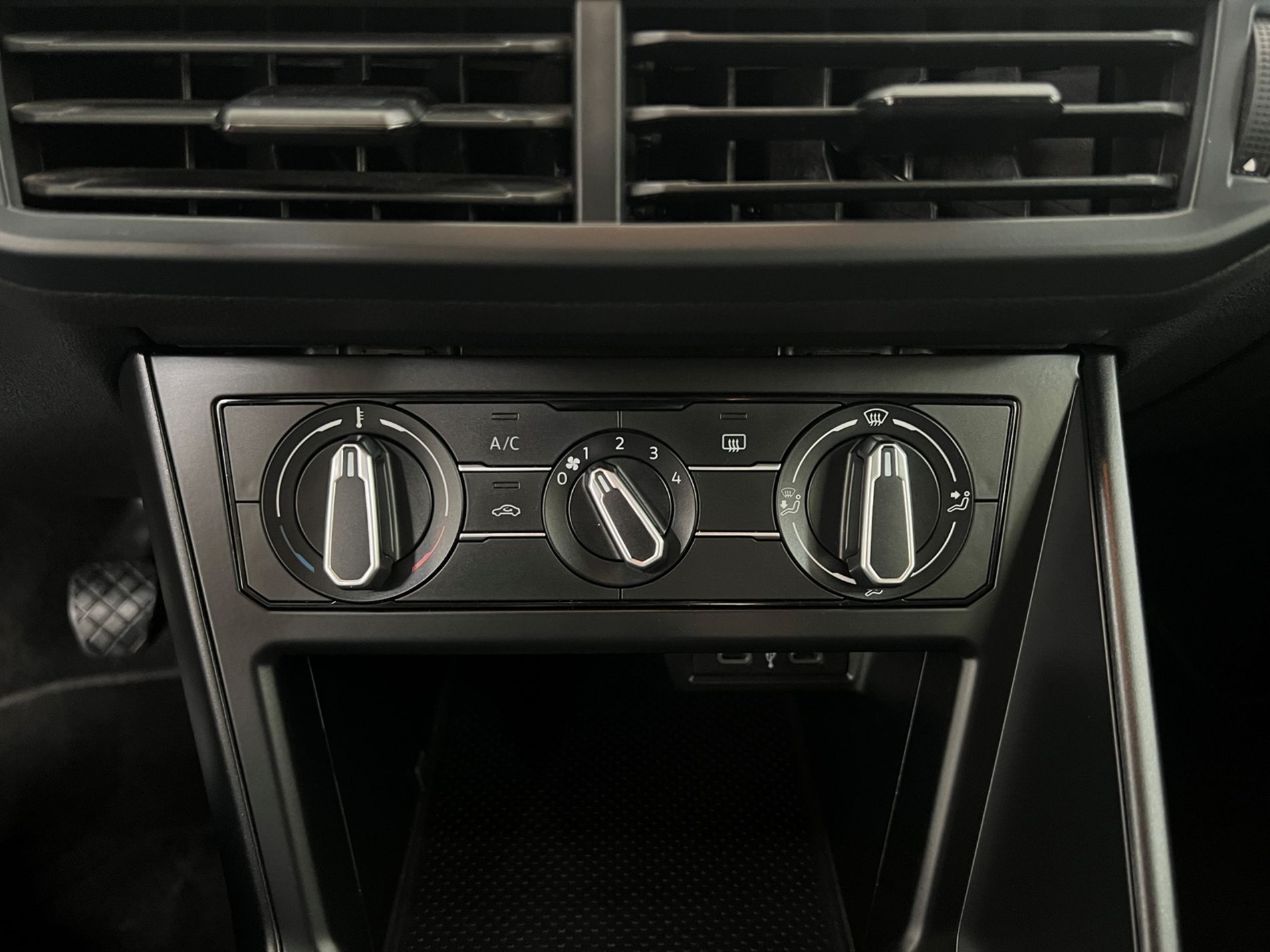 Polo 1.0 tgi 90cv - Autosani