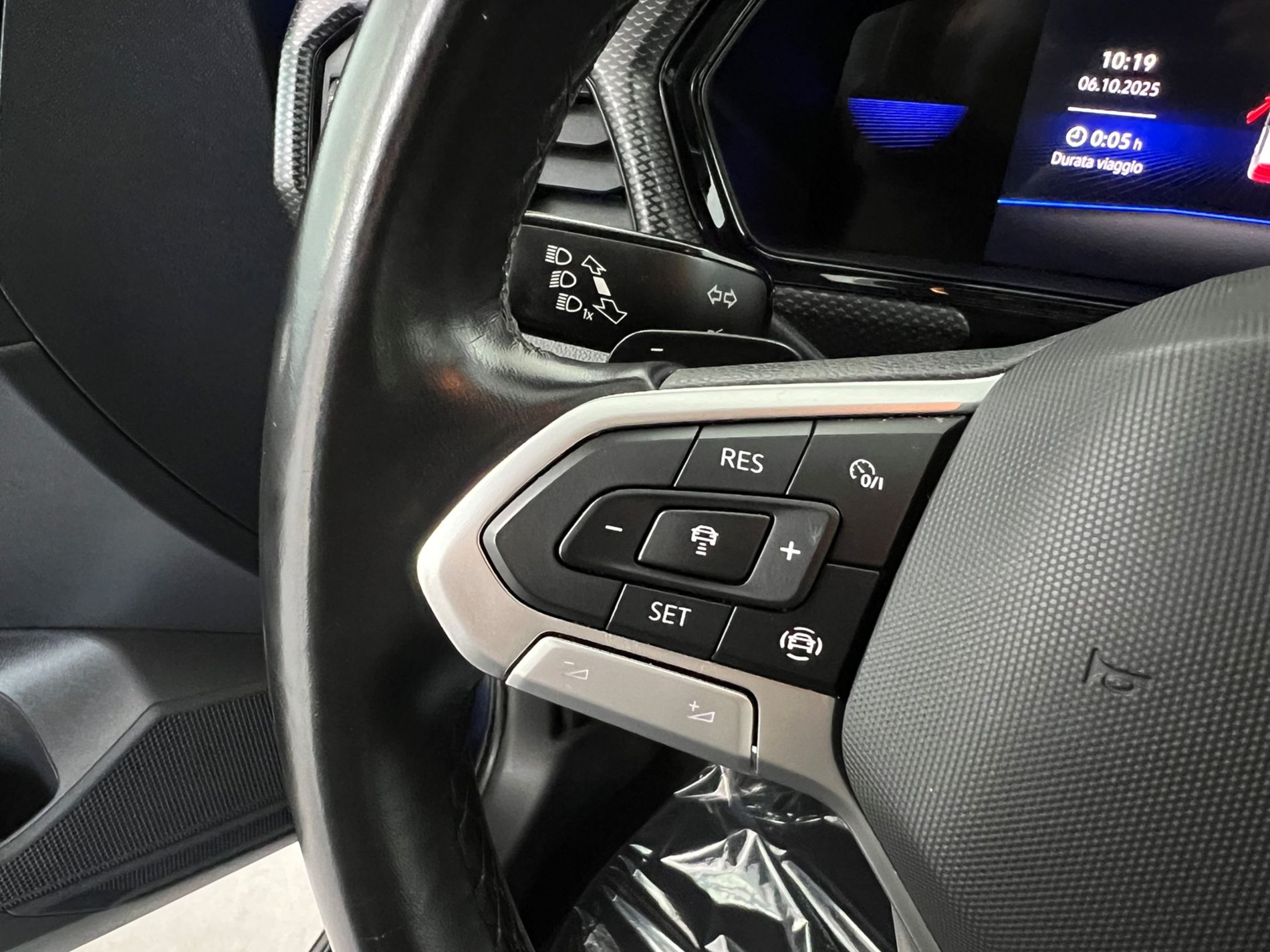 T-Cross 1.0 tsi Style 95cv dsg - Autosani