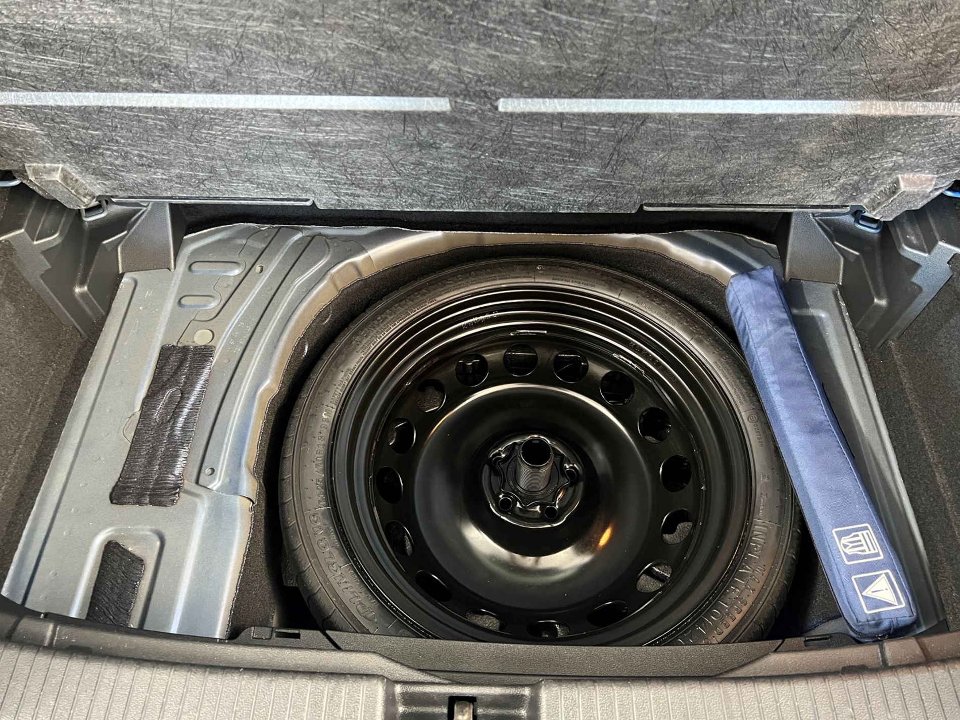 T-Cross 1.0 tsi Style 95cv dsg - Autosani